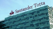 Imagem de Santander abre planos para saída de colaboradores
