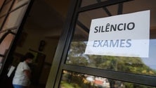 Imagem de 12 escolas realizaram exame de Geografia A