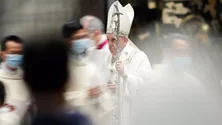Imagem de Papa apela à paz numa missa especial