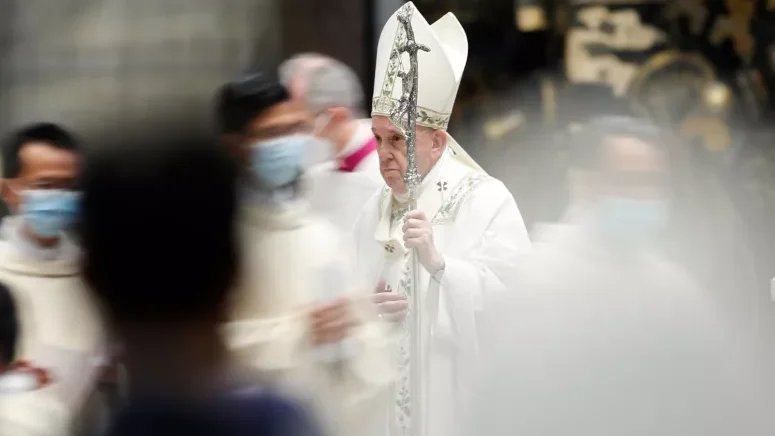 Imagem de Papa apela à paz numa missa especial