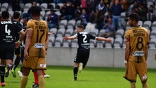 Imagem de Nacional bate o Varzim por 3-0 e sobe a terceiro da II Liga