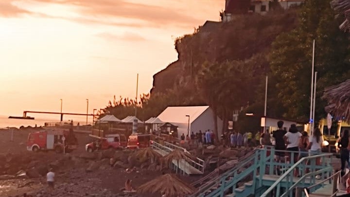 Grande derrocada na Praia Formosa