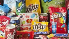 Imagem de Mais de 80% de anúncios a alimentos vistos por crianças são de produtos não saudáveis