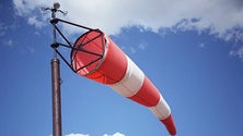 Imagem de Costa Sul da Madeira sob aviso amarelo devido ao vento