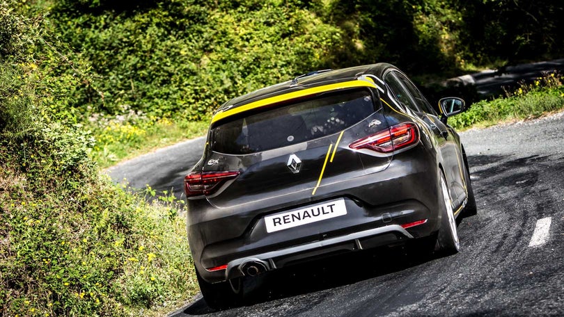 Imagem de Factos do Rali: estreia do Renault Clio Rally5