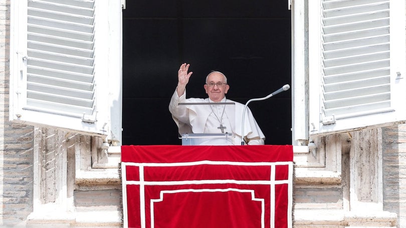Imagem de Papa viaja para a Hungria onde sopram os ventos da guerra