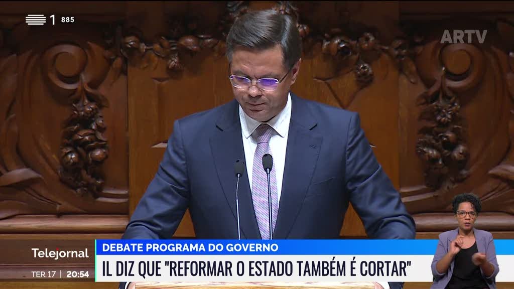 Oposição critica planos do Governo para finanças e reforma do Estado
