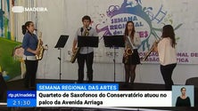 Quarteto de Saxofones do Conservatório atuou no palco da Avenida Arriaga