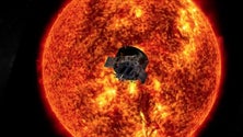 Imagem de Sonda espacial toca pela primeira vez no Sol