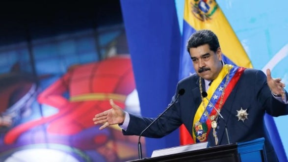 Maduro responsabiliza empresários pela crise
