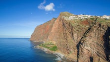 Imagem de Madeira sob aviso laranja para tempo quente