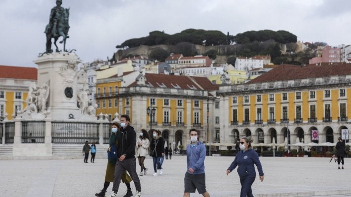 Imagem de Portugueses mais felizes e satisfeitos com a vida do que antes da pandemia