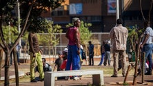 Imagem de Vaga xenófoba na África do Sul não está a provocar regresso de madeirenses emigrados