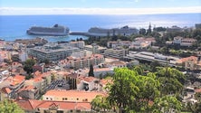 Imagem de Três navios e um movimento de mais de 12 mil pessoas