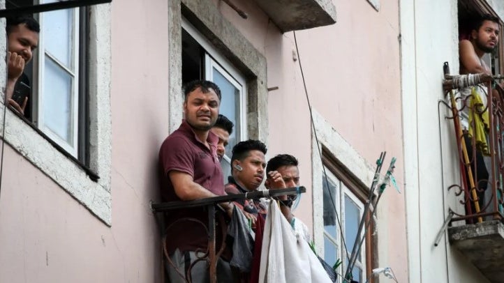 Imagem de Muitos imigrantes estão de regresso
