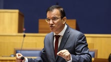 Imagem de PS quer comissão de inquérito para investigar «obras inventadas» (áudio)