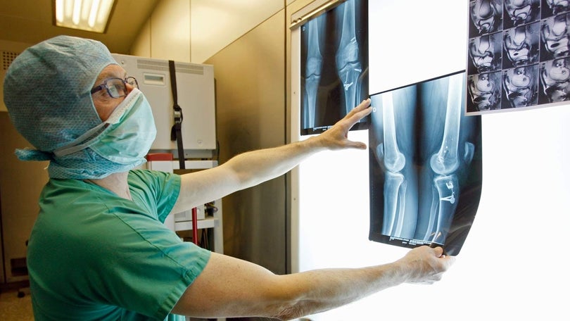 AMI recolhe radiografias para angariar fundos