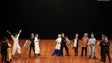 Espetáculo de teatro levou 180 alunos ao palco do Baltazar Dias