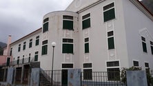 Imagem de Escola do Porto da Cruz considerada a melhor do país no exame de Português do 9.º ano