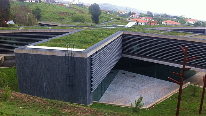 Imagem de Segurança Social vai arrendar edifício do Centro Cívico de Santana