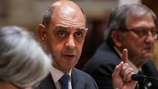 Imagem de Ministro assegura que «não há risco» no tratamento de doentes com diabetes tipo 2