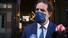 Imagem de Governo pondera alargar horário (vídeo)