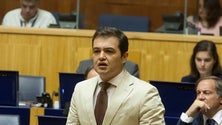 Imagem de Carlos Rodrigues acusa Cafôfo de “cobardia ” no acidente do Monte