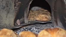 Imagem de Pão a lenha reaviva tradição no Natal