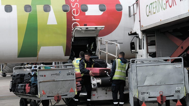Imagem de Funcionários do aeroporto traficavam droga