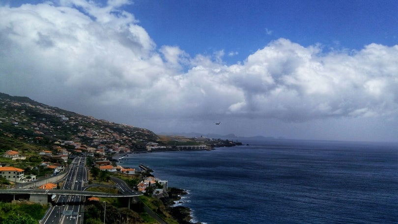 Abertas permitiram aterragens na Madeira, mas 11 voos foram cancelados
