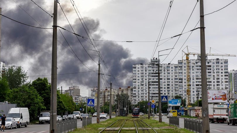 Bombardeamentos estão de volta a Kiev