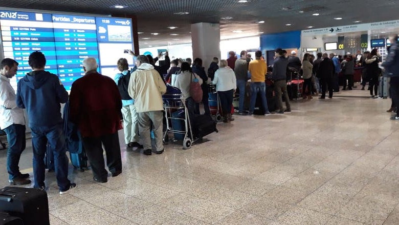 Imagem de Condições meteorológicas obrigam cancelamento de voo Horta-Flores-Horta