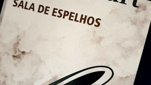 «Sala De Espelhos»
por Telmo R.Nunes