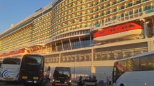 Um dos maiores navios de cruzeiro do Mundo está no Funchal (áudio)