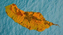 Imagem de Madeira sob aviso laranja devido ao vento