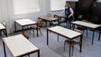 Imagem de Vacinação seria «passo decisivo» para o regresso às escolas