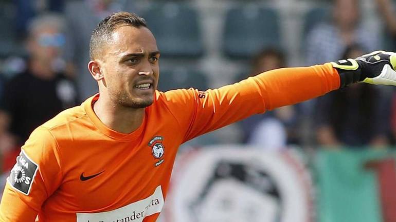 Imagem de Charles destaca qualidade nos treinos de Cláudio Braga
