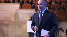 Imagem de Tribunal Penal Internacional emite mandado de captura a Putin por crimes de guerra