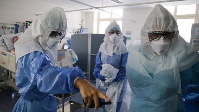 Imagem de Portugal volta a ultrapassar os mil casos diários