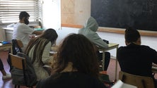 Imagem de Mais de mil estudantes e docentes da Madeira estão ou estiveram em casa devido à Covid-19 (Áudio)