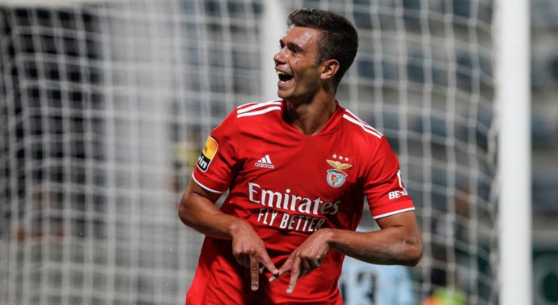 Benfica vai recorrer do castigo a Henrique Araújo