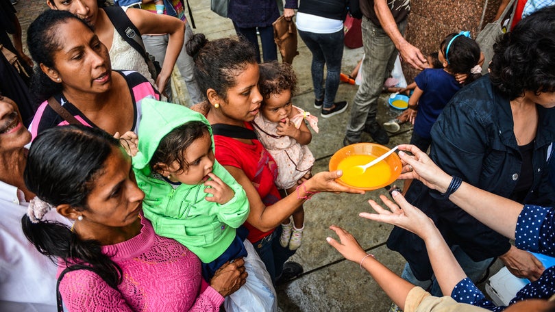 Venezuela: Secretários de Estado das Comunidades e da Saúde visitam país mudado pela crise