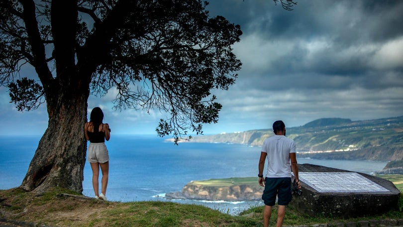 Imagem de Açores registam 50 casos nas últimas 24 horas