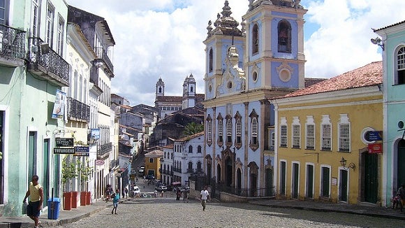 Salvador da Bahia  a primeira capital colonial do Brasil de
JOSÉ ANDRADE