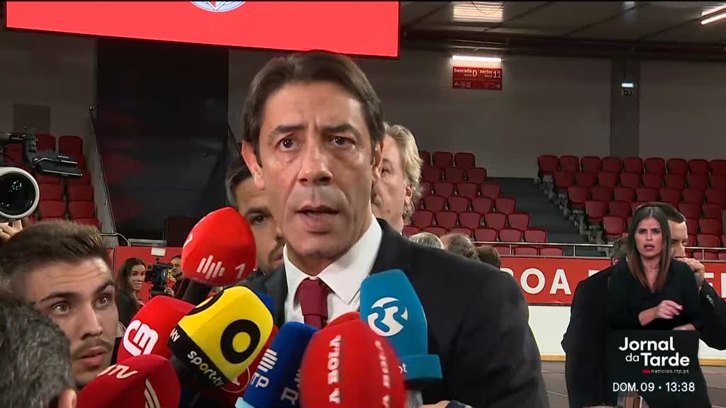 Rui Costa critica arbitragem do Santa Clara - Sporting