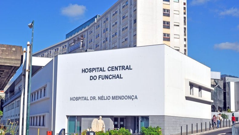 Imagem de Mais um doente internado na Unidade dedicada à Covid-19 do Hospital Central do Funchal