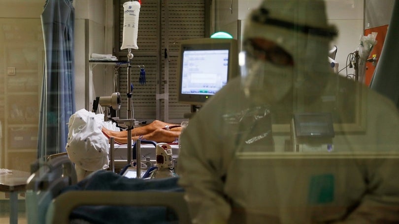 Imagem de Pandemia com tendência decrescente nos serviços de saúde