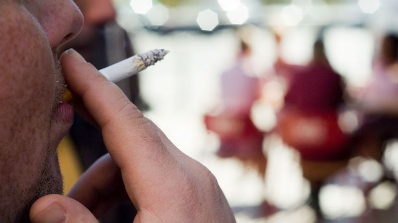 Imagem de Homens e jovens portugueses estão mais expostos ao fumo de tabaco