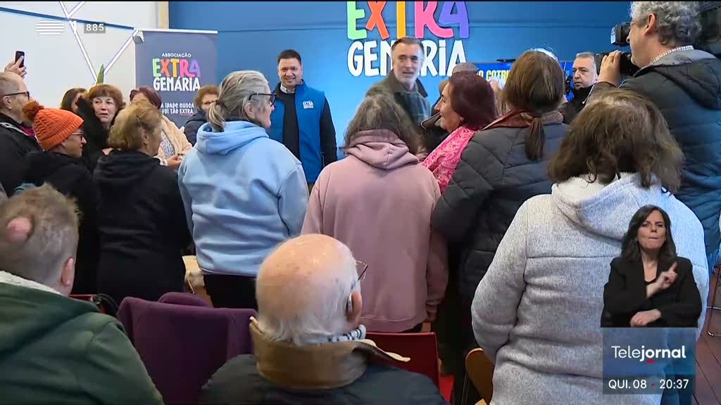 Imagem de Cotrim saúda anúncio de Montenegro sobre ambulâncias mas diz que vem tarde