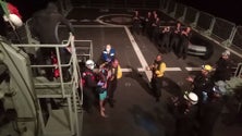 Imagem de Marinha salva homem que esteve 30 horas na água (Atualizado c/vídeo)